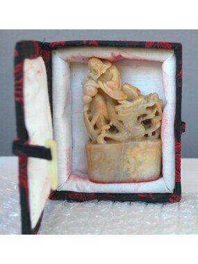 Chinese Carved Stone Chop/Seal of Soapstone or Shoushan Stone